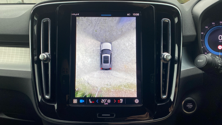 Volvo XC40 2.0 B4P Plus Dark 5dr Auto Petrol Estate